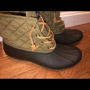 Winter Sperry Boots Great condition!